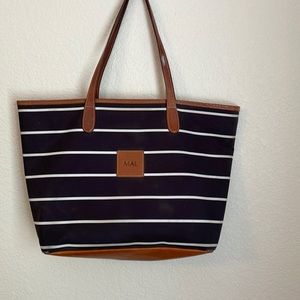 Barrington St. Anne Zippered Tote